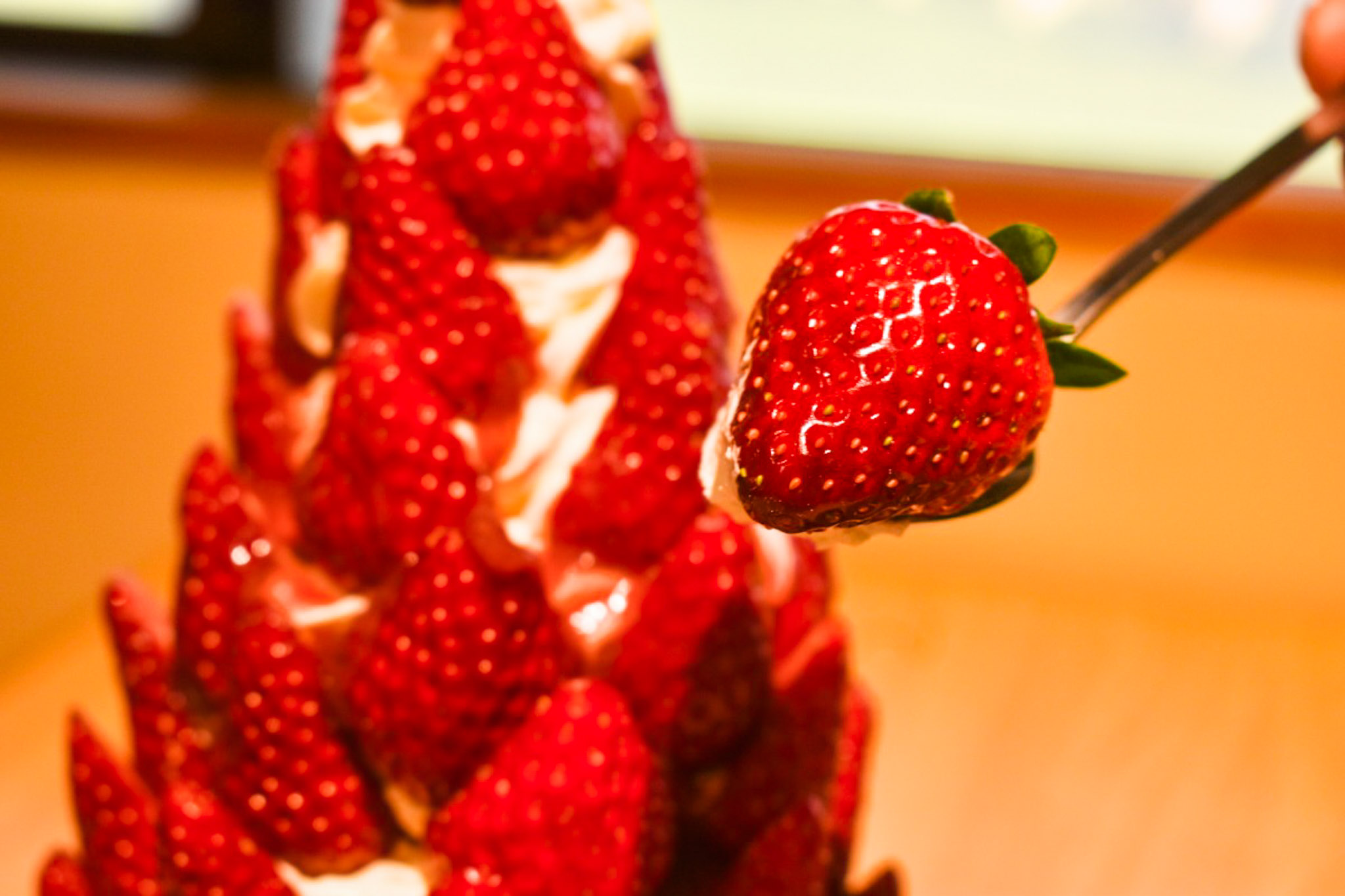 【2026】予約受付中！古都華26粒を使った古都華の聖地・平群の道の駅いちごパフェ！