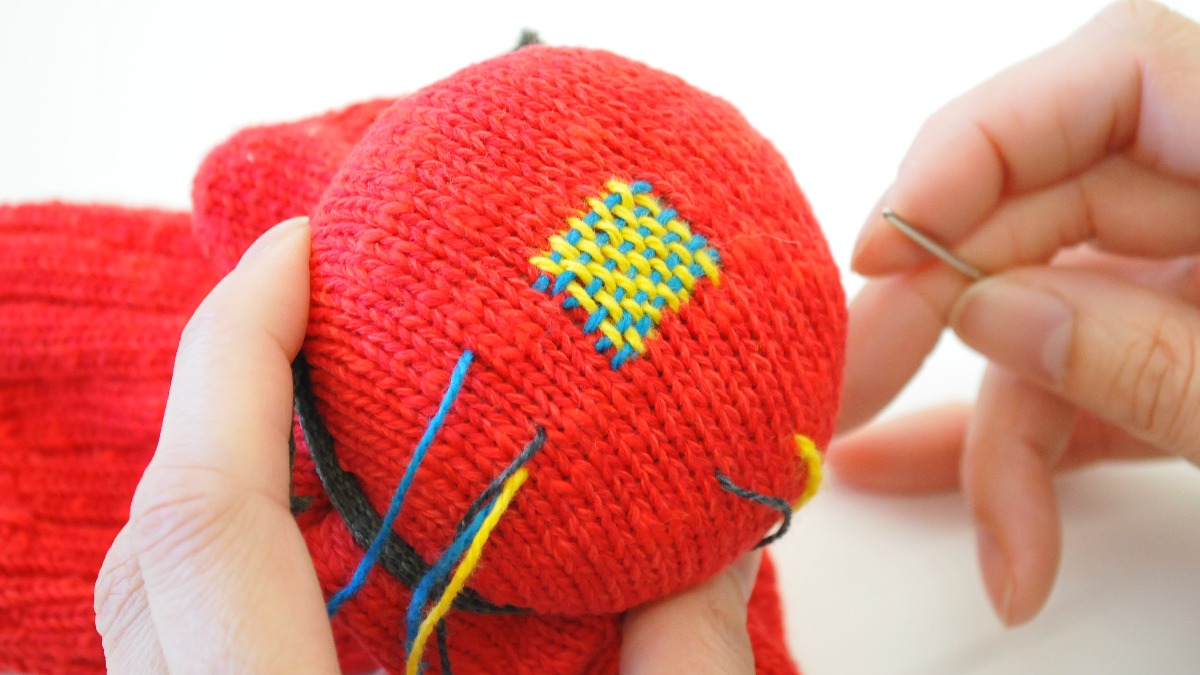 ヨーロッパ発祥のダー二ングに挑戦！破れたくつ下もかわいくリメイク【S.Labo（エスラボ）｜広陵町】