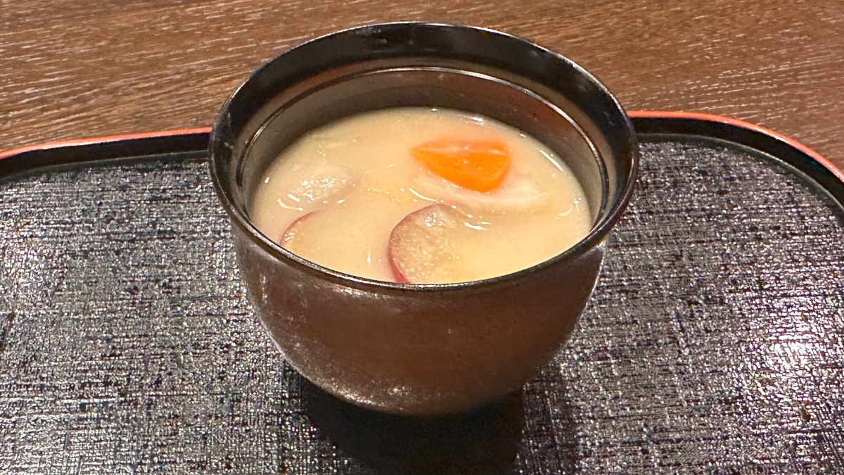 ホテル日航奈良で味わう！奈良の酒粕を使用した、興福寺レシピの至高の粕汁！