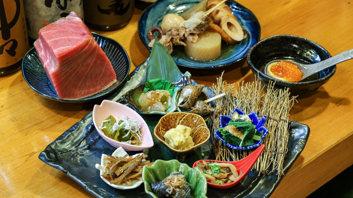 【新店】橿原で大人気店の2号店！美味しいお酒とおでんとおばんざいを味わう【おでんと肴 輪花 ｜橿原市】