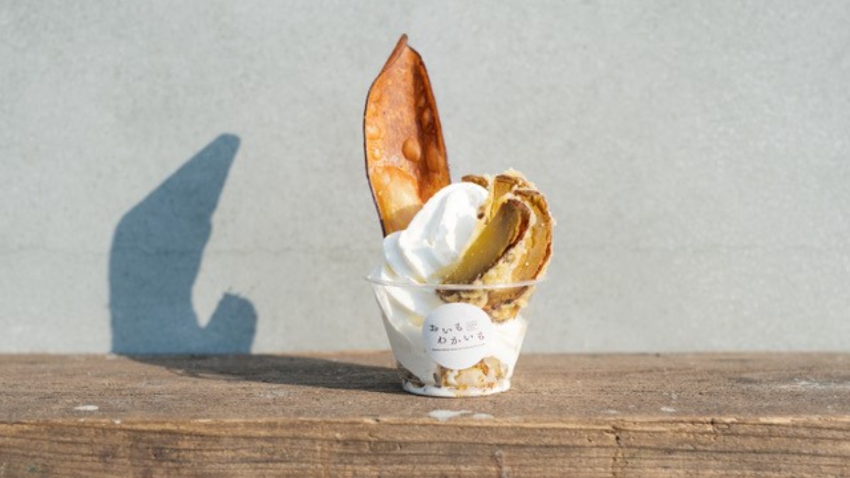ソフトクリームに芋の天ぷら！？人気の勢いが止まらない【おいもわかいも／橿原市】