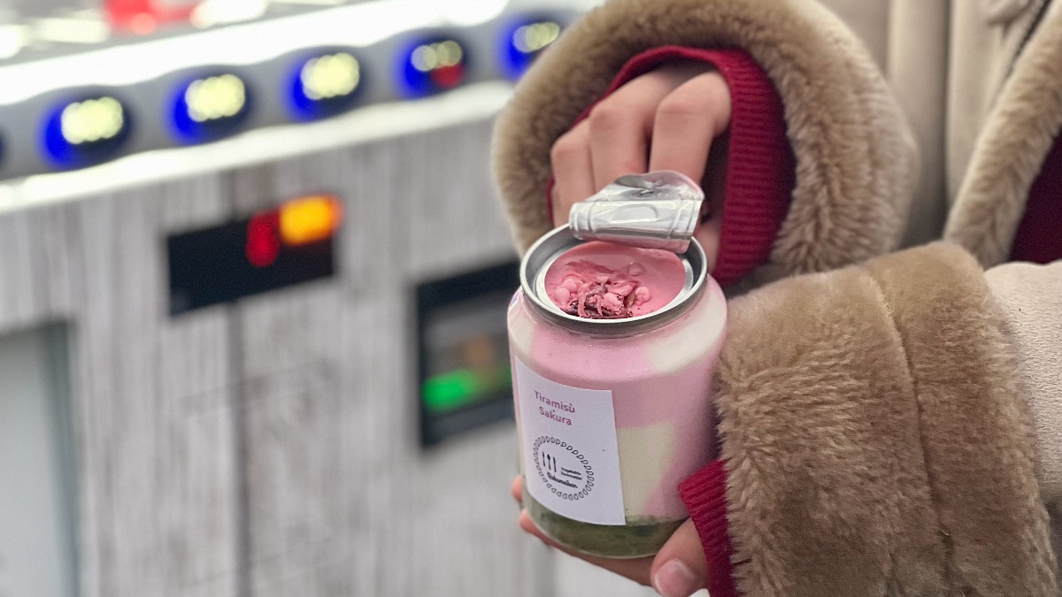 【奈良の珍！自販機】本格スイーツ｜奈良 野菜ソムリエの店 Rokumeikan｜奈良市