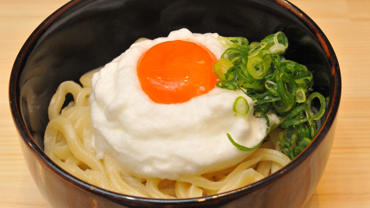 【新店】うどんに取りつかれて25年！奈良県産の小麦と卵でつくる究極のかまたま専門店｜手打ちうどん屋　たまちゃんUDON