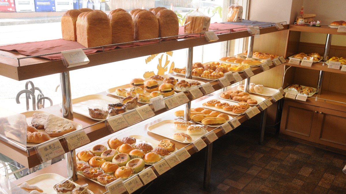 菓子パンからハード系まで！オンライン販売も話題の約30年続く鹿ノ台のパン屋【ディアーズキッチン｜生駒市】