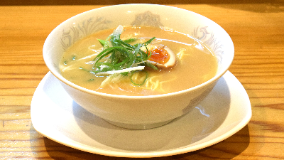 【大和酒彩 しゅん坊／居酒屋／奈良市】お酒のシメにぴったり！大和肉鶏を使った醤油ラーメン