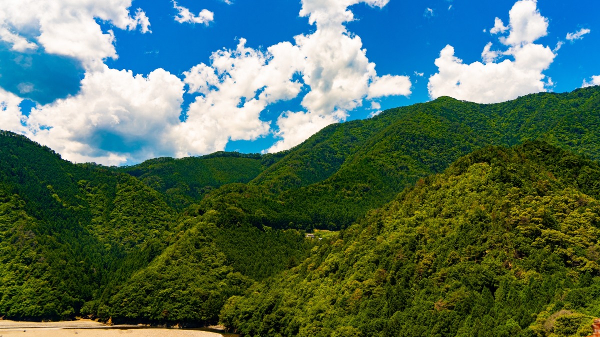 8月11日は国民の祝日「山の日」。山といえば奈良でしょう！【奈良県的今日は何の日】