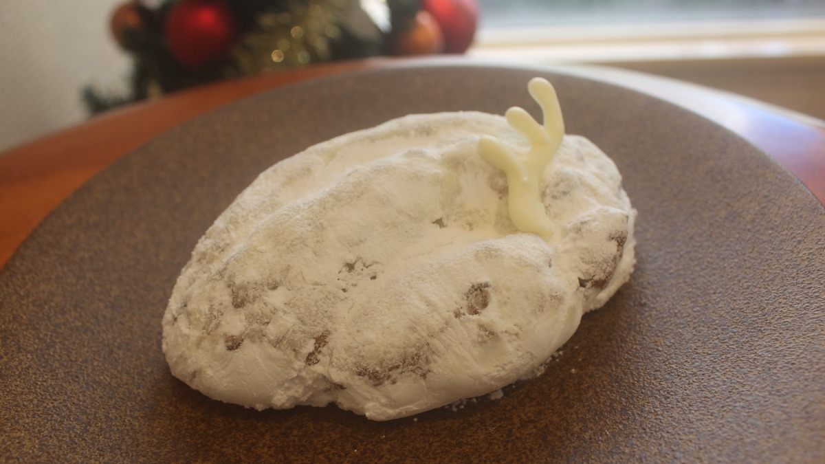 【奈良クリスマスケーキ2023｜KARAKU｜奈良市】斬新！鹿をイメージしたシュトーレンが登場