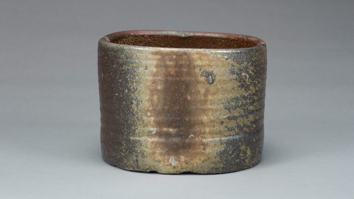 焼き締め陶の魅力を堪能「雑器から茶陶へ ―焼き締め陶とその源流―」【寧楽美術館｜奈良市】