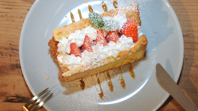 あすかルビーを使ったいちごのシフォンサンド【Matsuyama Cafe/明日香村】