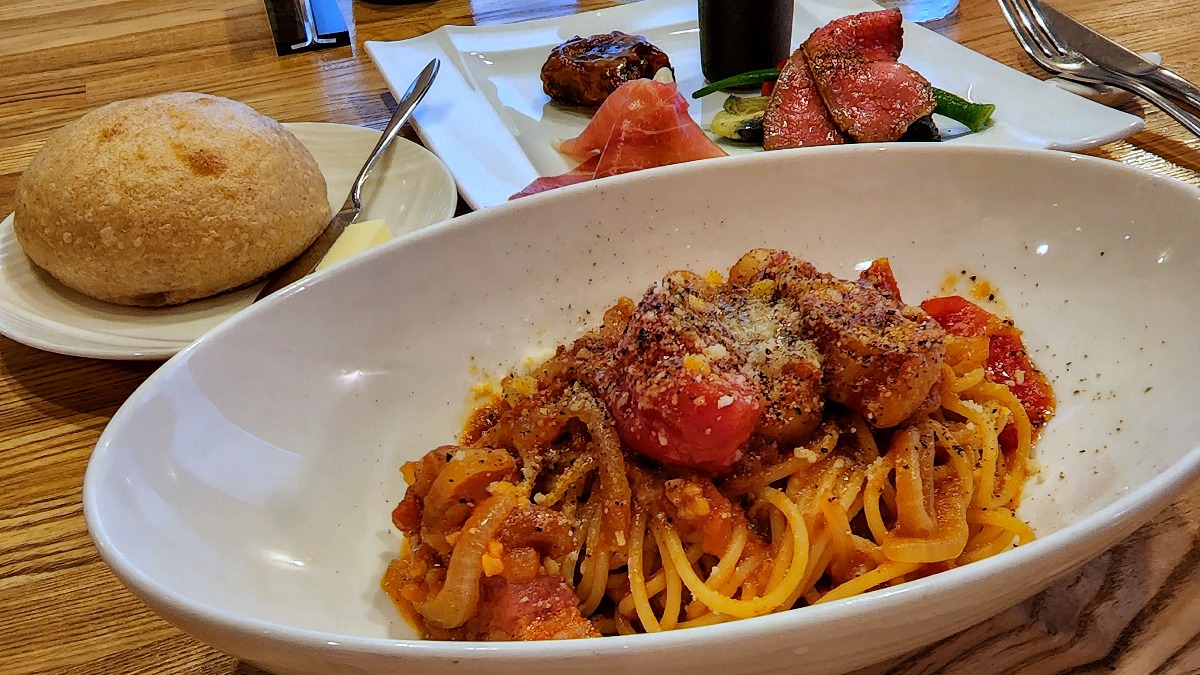 イタリア料理と自家製こだわりパンが美味しいお店　ラーメン大好き中田メシ【イタリア料理 カンタレーレ】