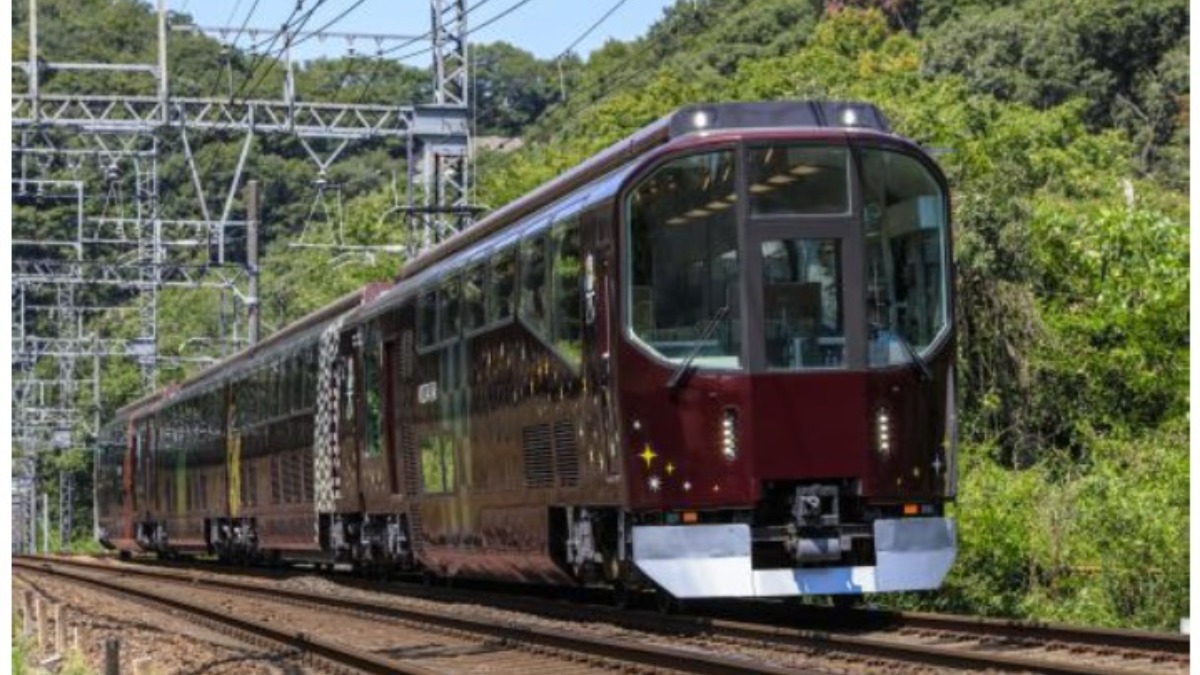 【近鉄】団体専用列車「楽」で初詣！大阪⇔奈良初詣列車ツアーを開催