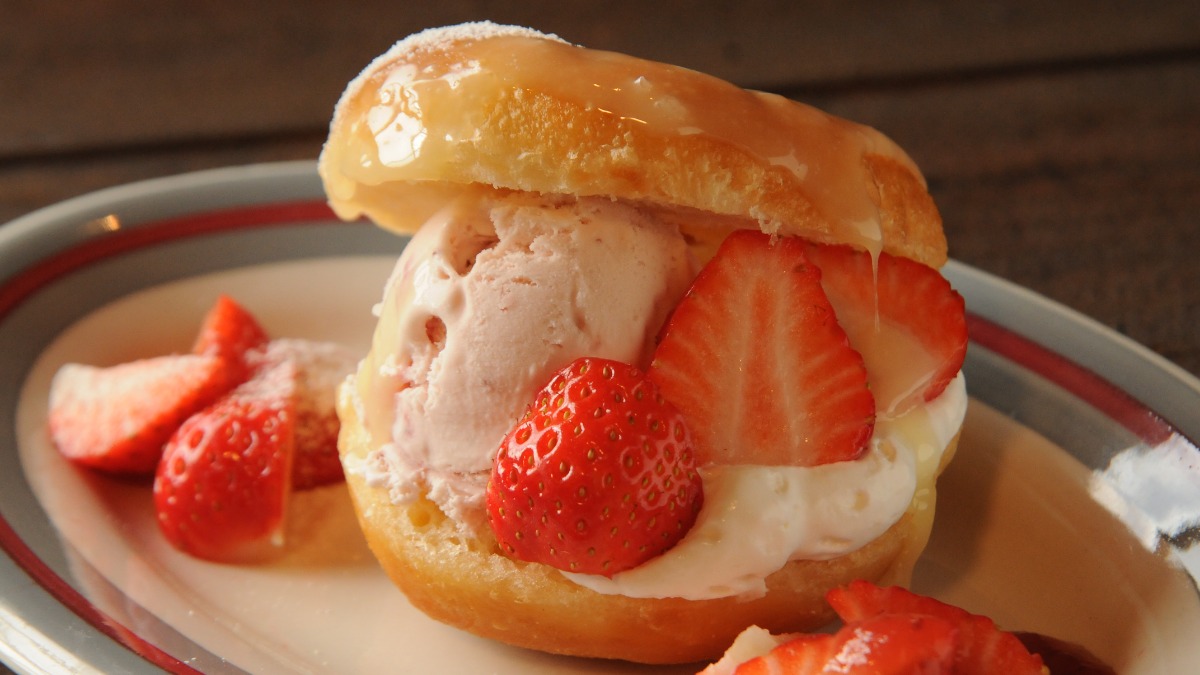 あすかルビーと自慢のドーナツがコラボ！【ココロゴハン｜明日香村】