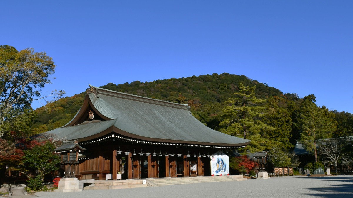 【奈良の初詣2024｜橿原神宮】1年の始まりは日本のはじまりの地、橿原神宮で。恒例の書き初め大会も開催！｜橿原市