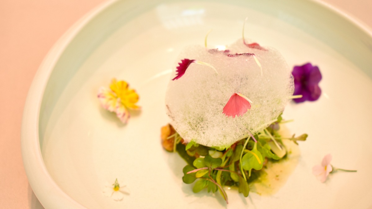 地域食材をスタイリッシュに輝かせる大和八木駅スグのモダンフレンチ『Restaurant Barbizon（レストラン バルビゾン）』