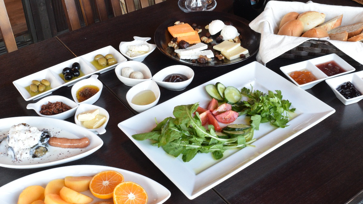 【新店】奈良県初！？トルコで長年レストランを営んでいたトルコ人シェフが提供するトルコ料理のお店｜AllaTurca～turkishrestaurant～（アラトゥルカ）