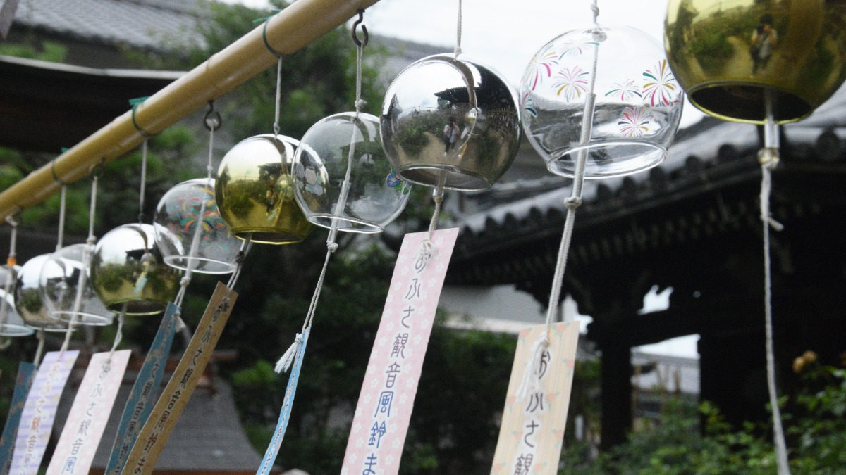 奈良県でも最大級！「2500個以上」の風鈴が並ぶ「風鈴まつり」開催中【おふさ観音｜奈良県橿原市】