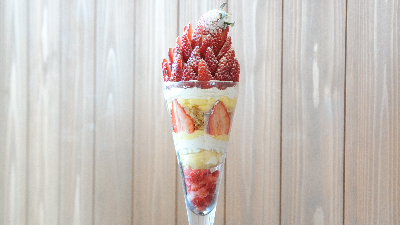 パワーアップした道の駅いちごパフェ【レスティ唐古・鍵/田原本町】