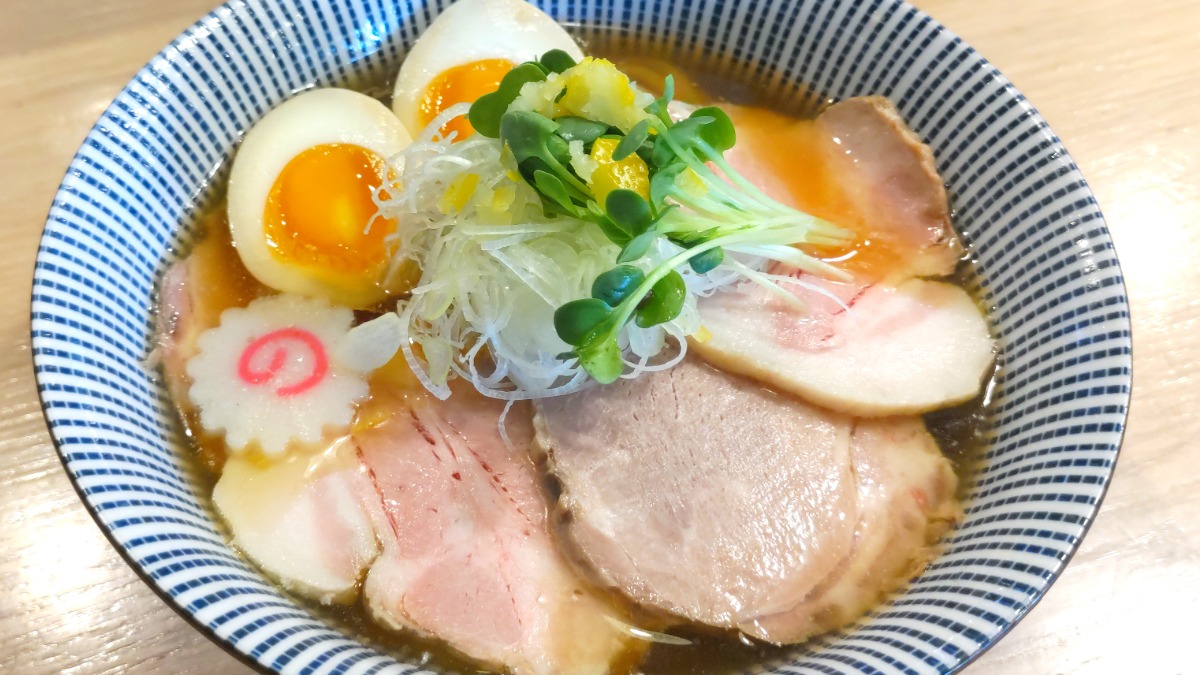 夏を先取り！あのお店の夏季メニューが登場。全国のコンビニでも人気店の〇〇ラーメンが登場！ ？