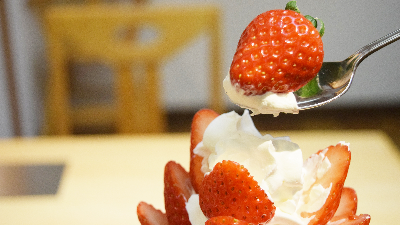 【道の駅大和路へぐりくまがしステーション／カフェ／生駒郡平群町】昨年よりもボリュームアップ！いちご映えな「古都華パフェ」