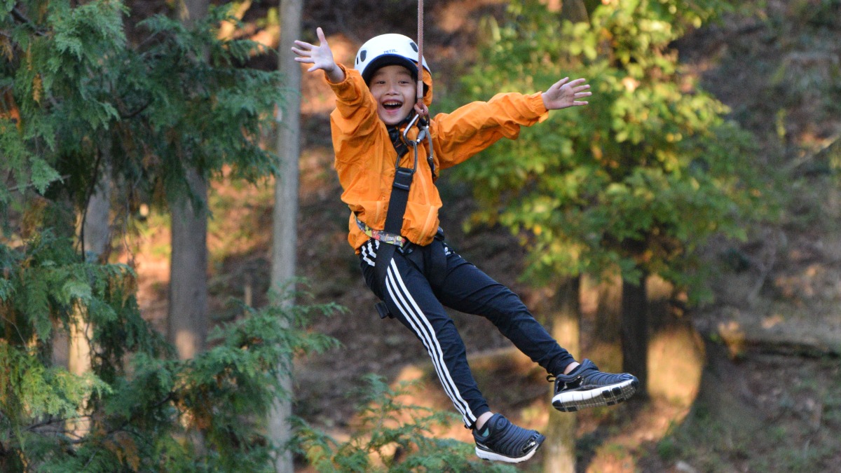 大自然を満喫できる「アスレチック」も！山添村にある、1日1組限定のグランピング施設｜デュラクスアウトドアリゾート冒険の森やまぞえ