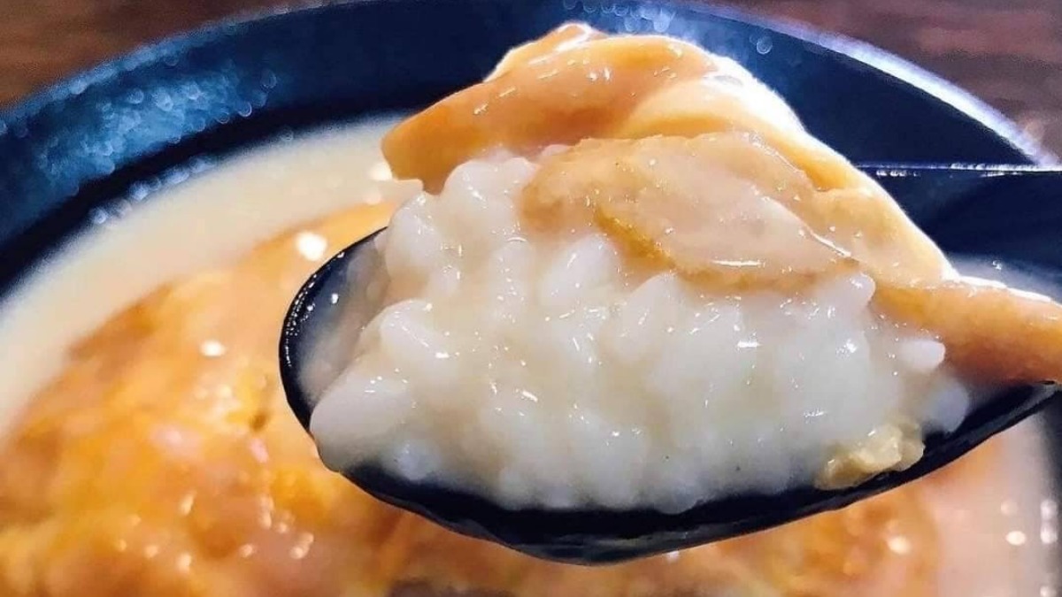 濃厚なラーメンスープがかかった「天津飯」がおすすめ【飛鳥家系ラーメン とり琥家（あすかけいらーめん とりこや）｜奈良市】