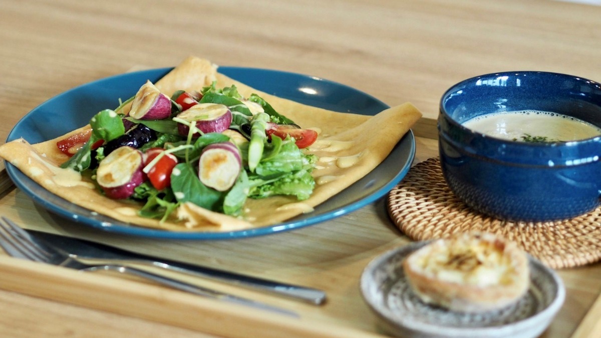 ※閉店しました※【新店】まるでケーキのようなふわふわなクレープ生地。新たにガレットランチもスタート｜クレープひより