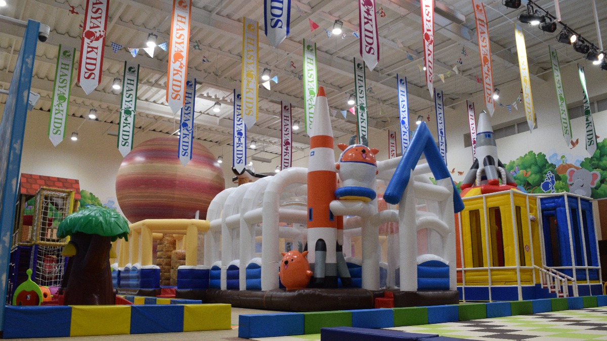 【奈良健康ランド】テーマは「宇宙探検！スペースランド」　大人も子どもも楽しめる遊具登場｜奈良わんぱくランド　はしゃきっズ