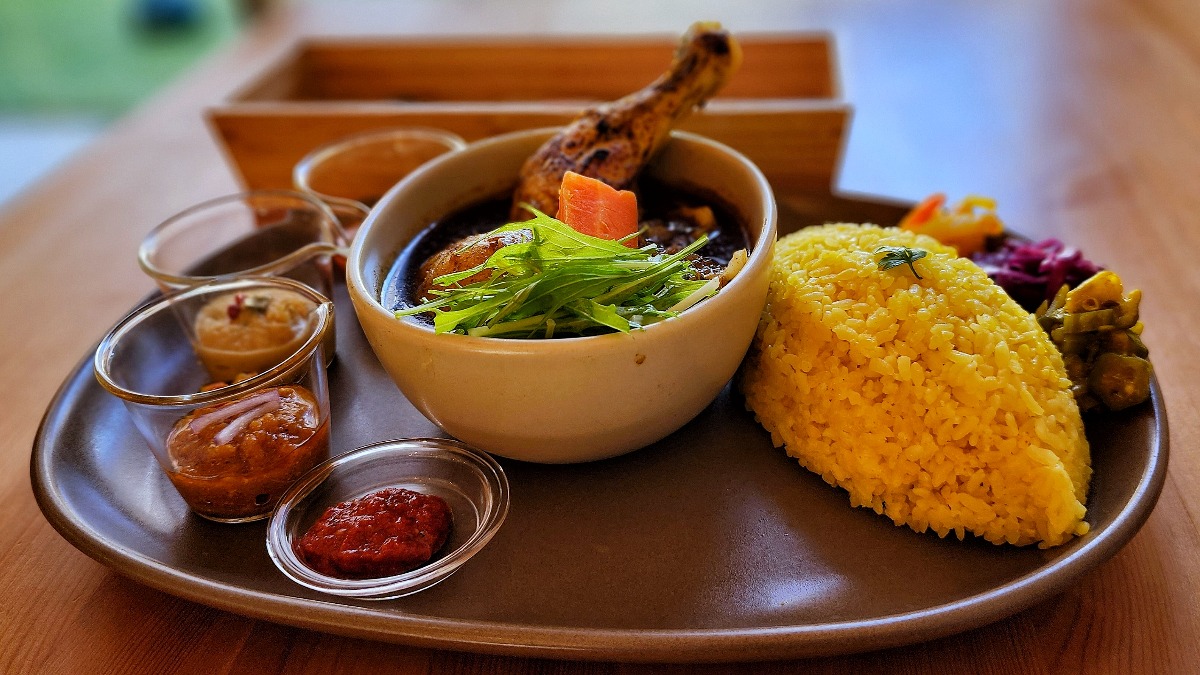 「スープ」と「スパイス」が融合した唯一無二のカレーを堪能　ラーメン大好き中田メシ【カリー事変｜高市郡高取町】