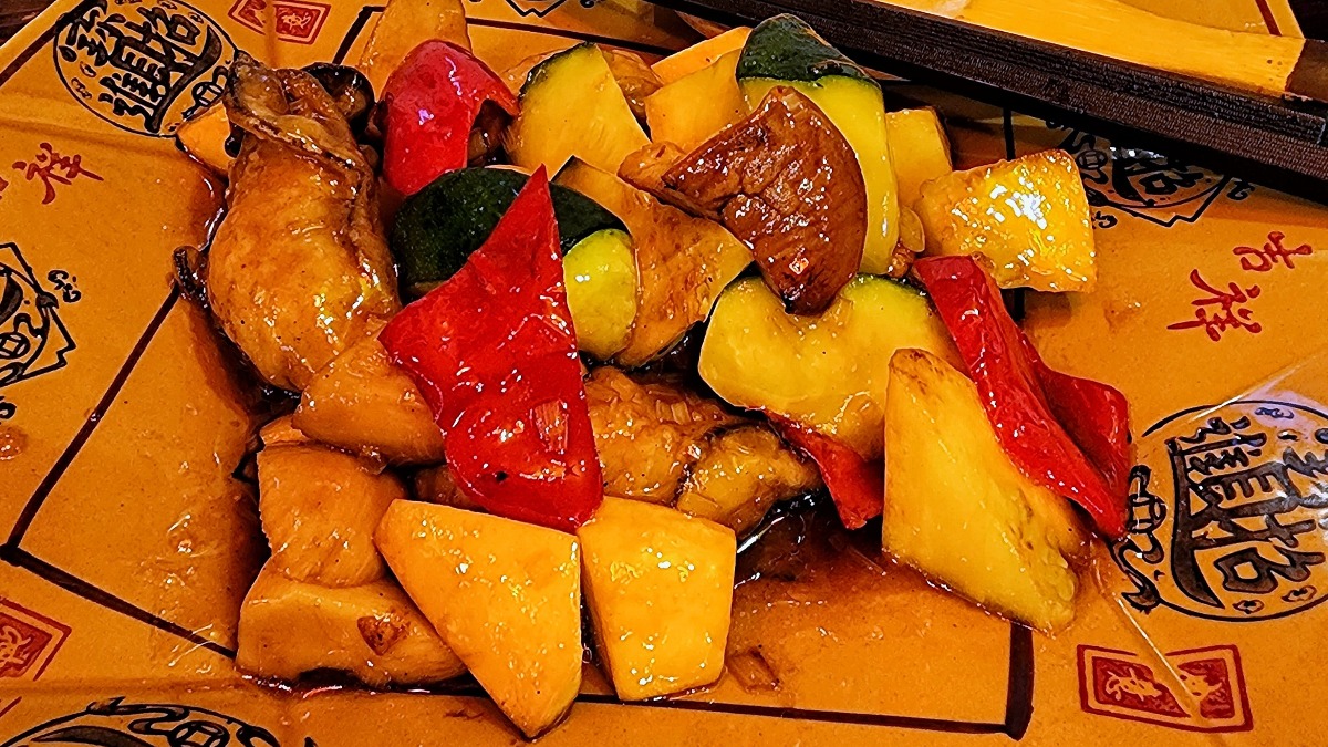 裏八木を代表する中華の名店で舌鼓　ラーメン大好き中田メシ【旬菜･中華バル ミツカン｜橿原市】