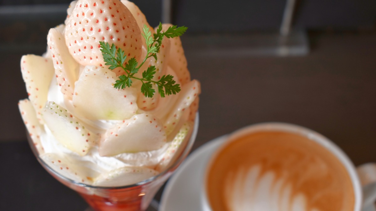 超希少！香芝市の人気カフェがお届けする『天使のいちごと古都華の極上パフェ』【Pilot Coffee Kitchen】