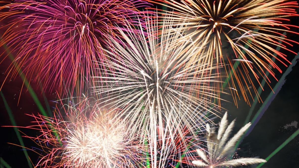 五條市で開催の歴史ある花火大会！奈良県最大規模の打上げ数は圧巻の約4000発！【吉野川祭り納涼花火大会】