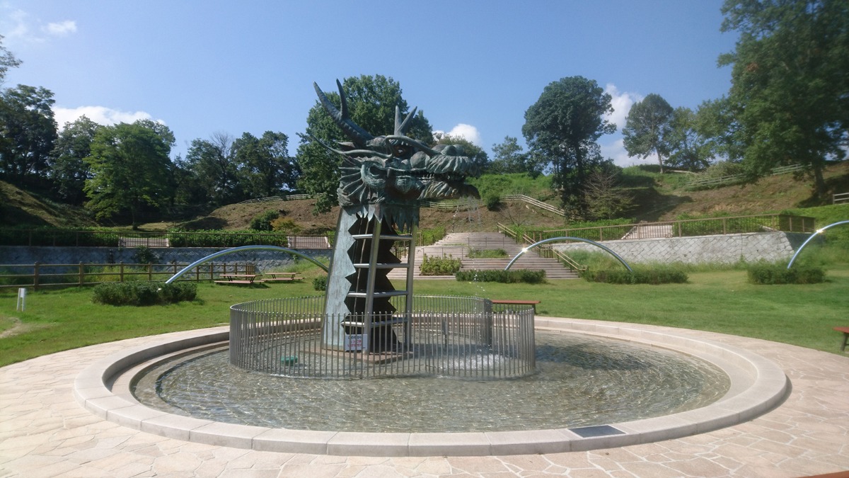 【水あそびスポット】新沢千塚古墳群公園