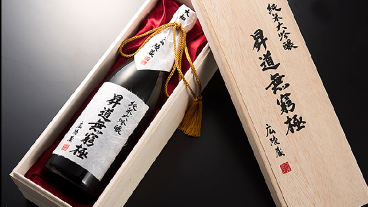 【奈良のレア・定番日本酒】「720ml 8,250円」こだわり抜いた「長龍」を堪能せよ【長龍酒造株式会社（ちょうりょうしゅぞうかぶしきがいしゃ）】