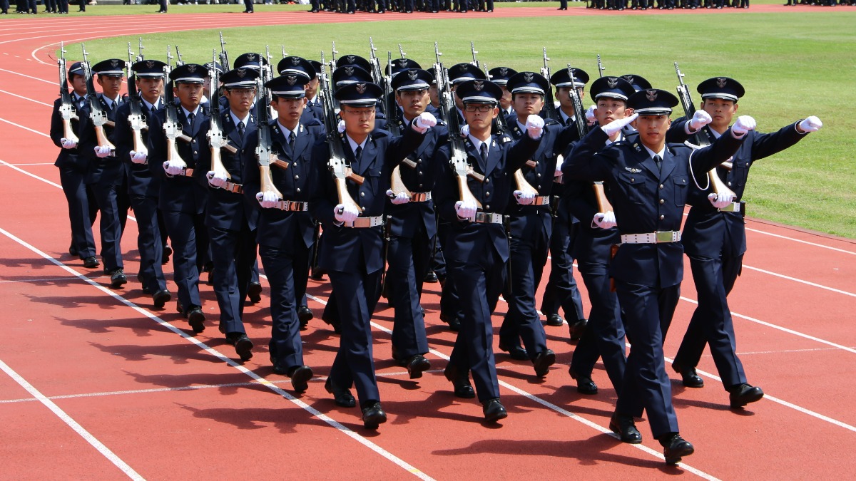 奈良県で「F15戦闘機」が間近で見られるチャンス！6月1日に「奈良基地祭」開催