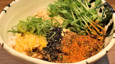 【みなみ食堂／ラーメン／奈良市】奈良市で話題の新ラーメン店！辛さがクセになる汁なし担々麺に注目だ！