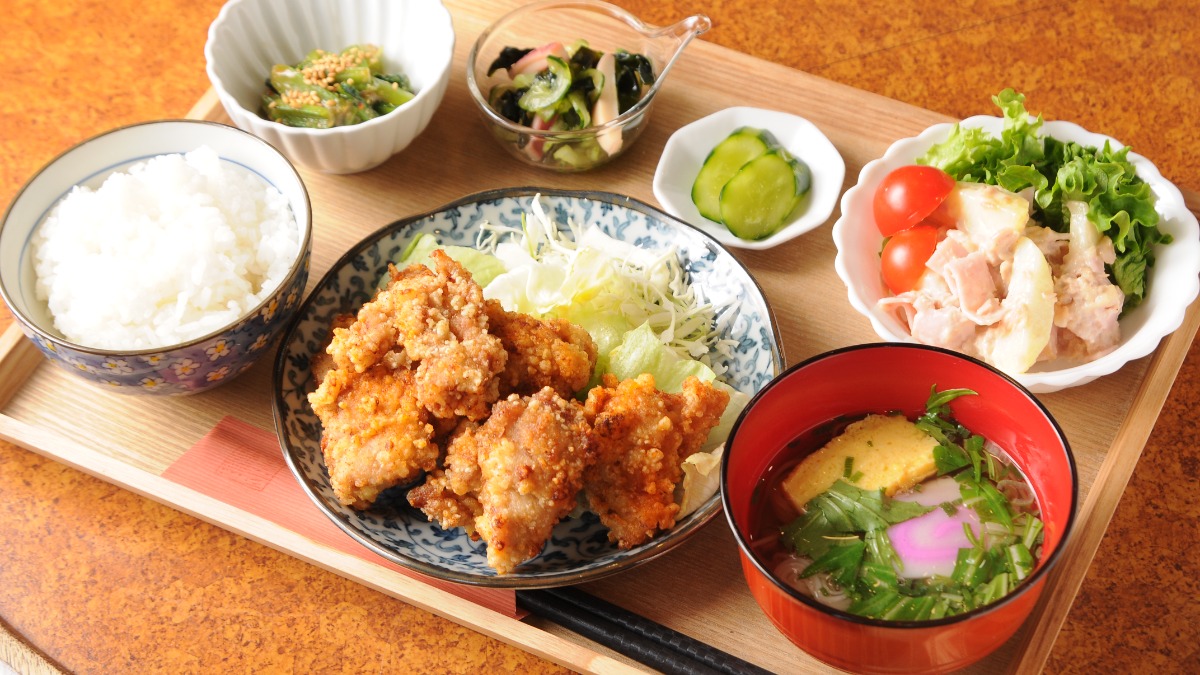 【移転】天理市のカフェが桜井市の『大神神社』近くに！｜ホッとなカフェ紬