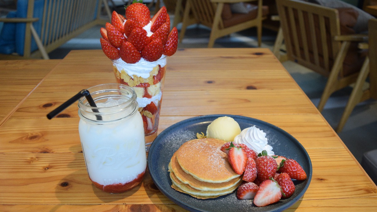 奈良の「古都華フェア」開催中！真っ赤に色づいた旬のいちごスイーツ【Park Side Kitchen｜天理市】