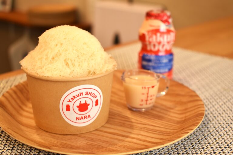 ヤクルト100％使用！お腹にも優しいオリジナルかき氷