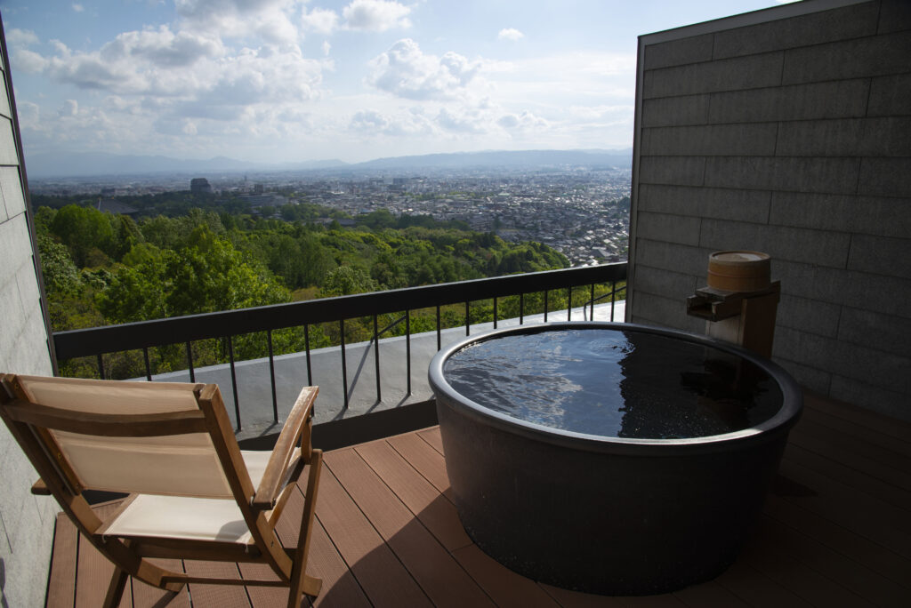 ANDO HOTEL