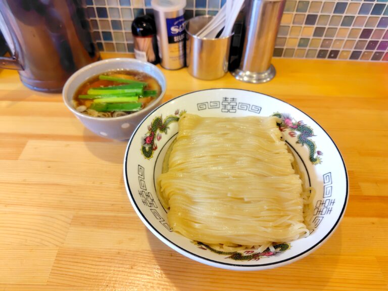 つるりとした喉ごしの一杯！奈良の正統派ラーメン実力店で味わう絶品つけ麺