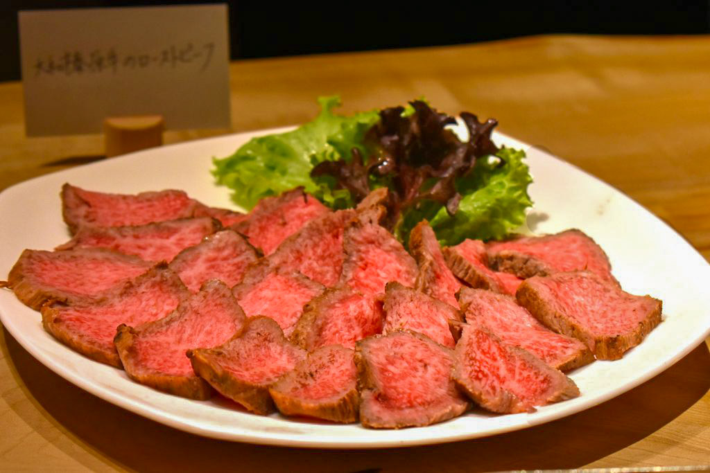 肉 馳走 宿　瀧口